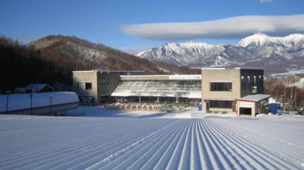 Izumigo Kiyosato Kogen Hotel Hokuto  Exterior photo