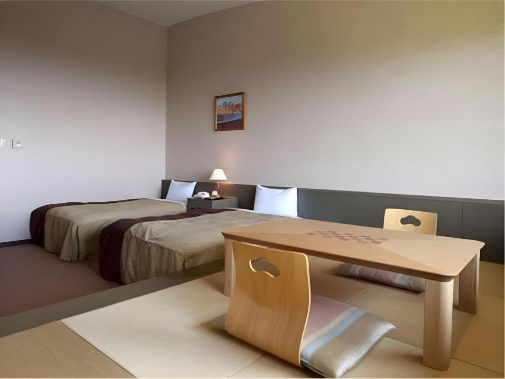 Izumigo Kiyosato Kogen Hotel Hokuto  Exterior photo